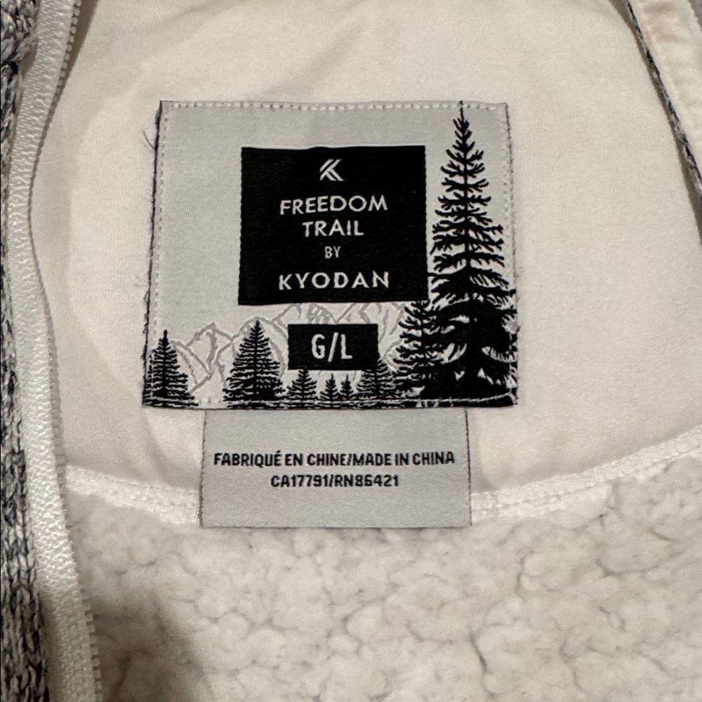 Freedom Trail By Kyodan - Sherpa Long Gray Coat 
Size Large - Picture 7 of 8